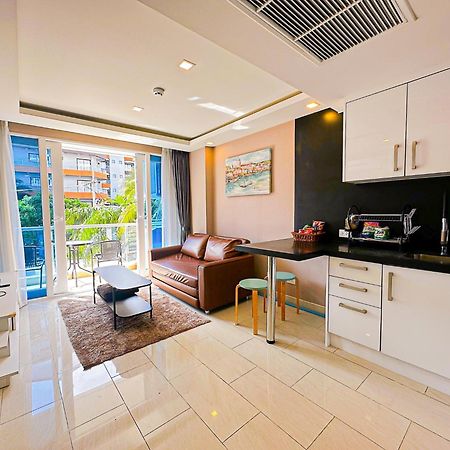 Grand Avenue Suites X Monthstayz Thailand Pattaya Luaran gambar