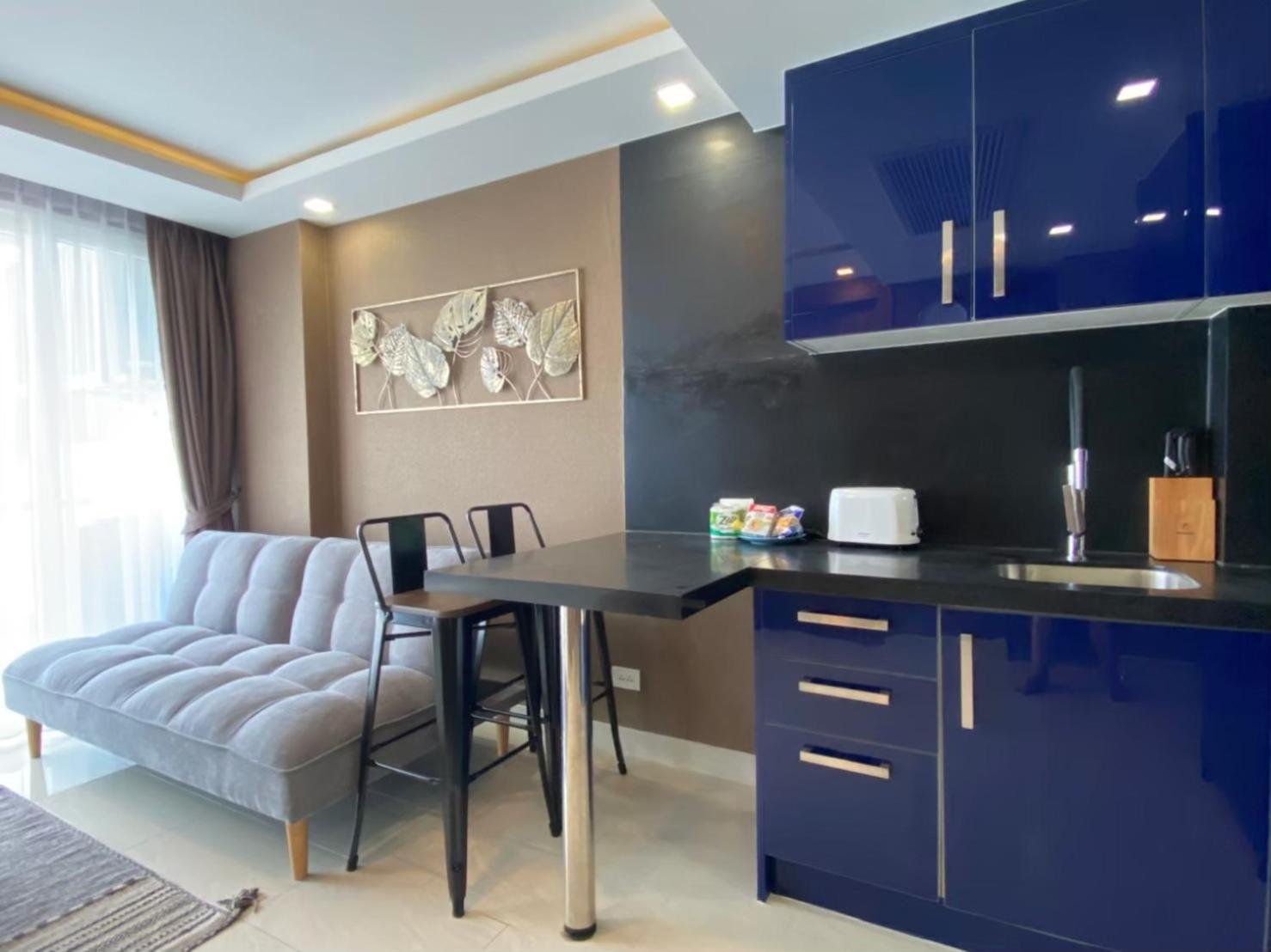 Grand Avenue Suites X Monthstayz Thailand Pattaya Luaran gambar