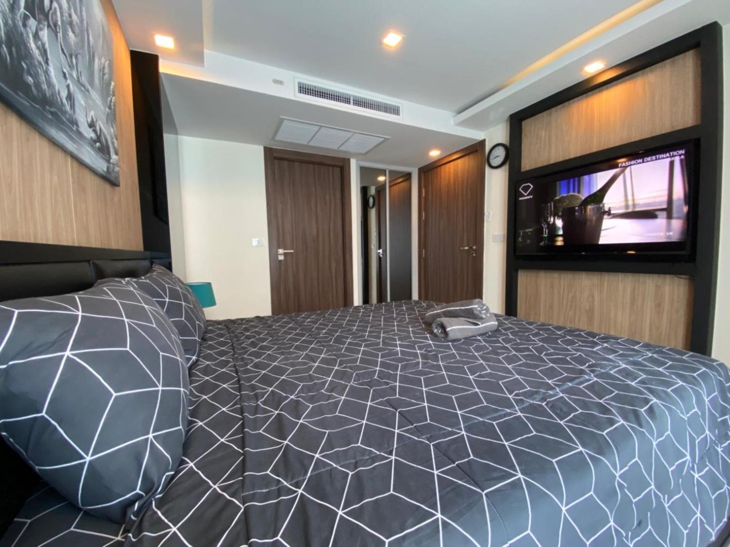 Grand Avenue Suites X Monthstayz Thailand Pattaya Luaran gambar