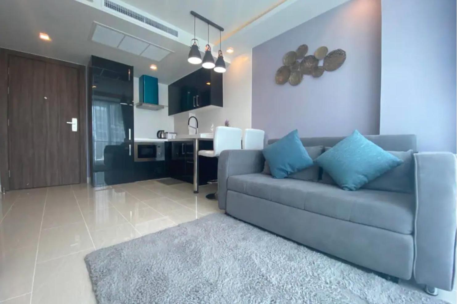 Grand Avenue Suites X Monthstayz Thailand Pattaya Luaran gambar