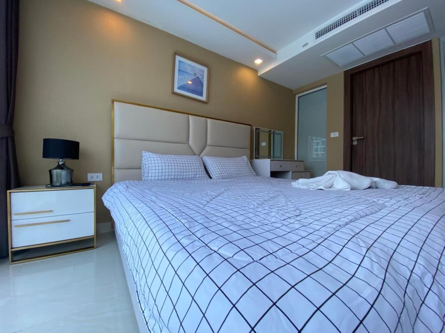 Grand Avenue Suites X Monthstayz Thailand Pattaya Luaran gambar