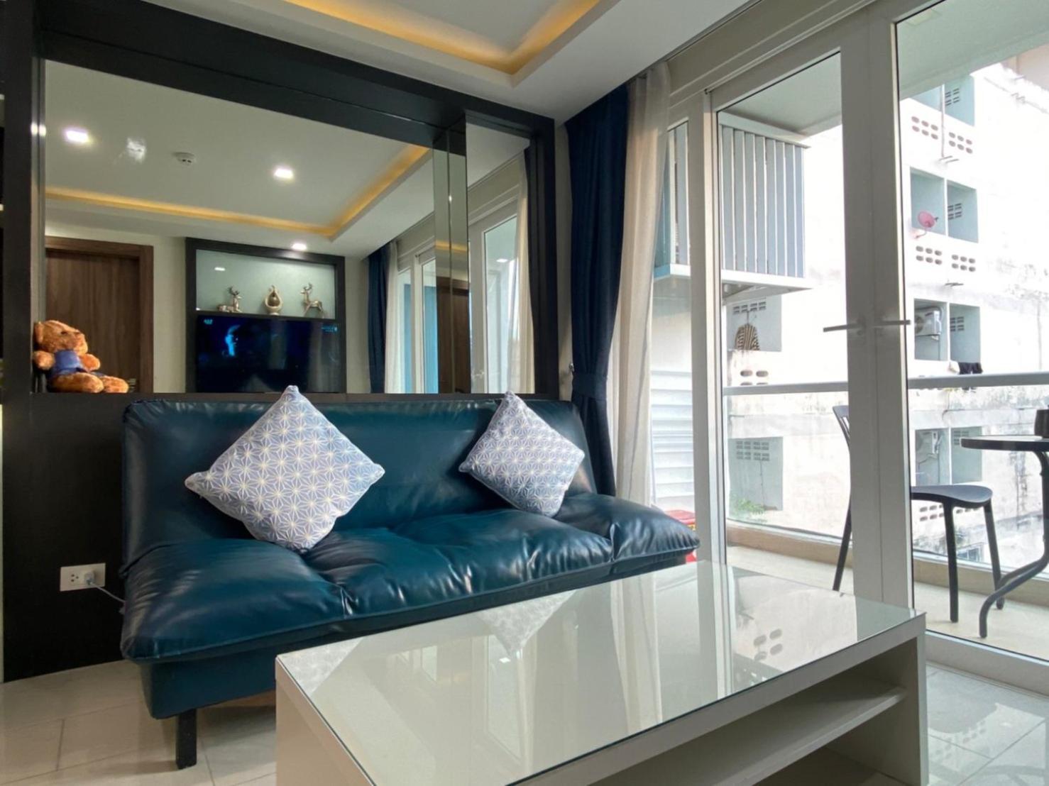 Grand Avenue Suites X Monthstayz Thailand Pattaya Luaran gambar