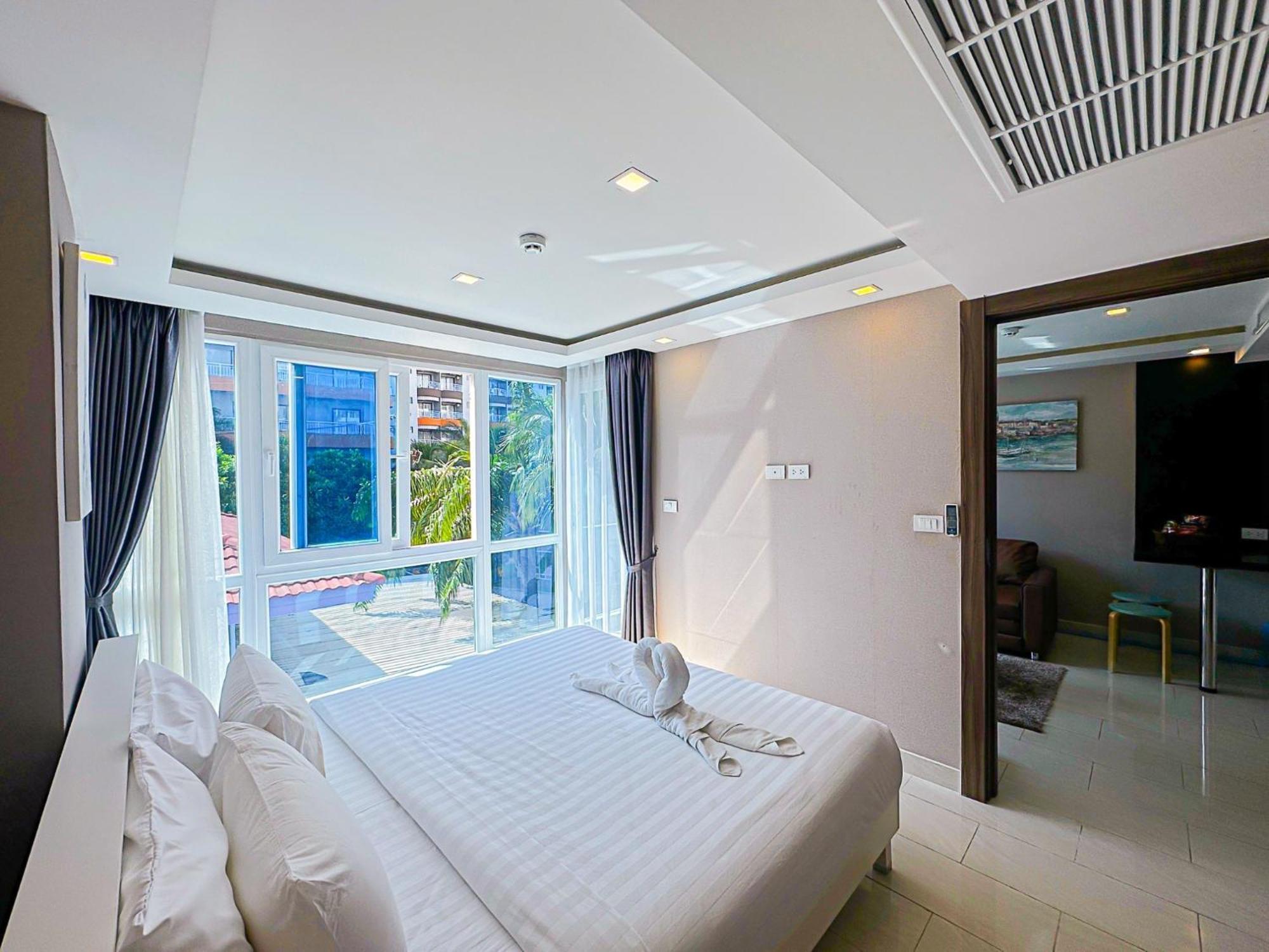 Grand Avenue Suites X Monthstayz Thailand Pattaya Luaran gambar