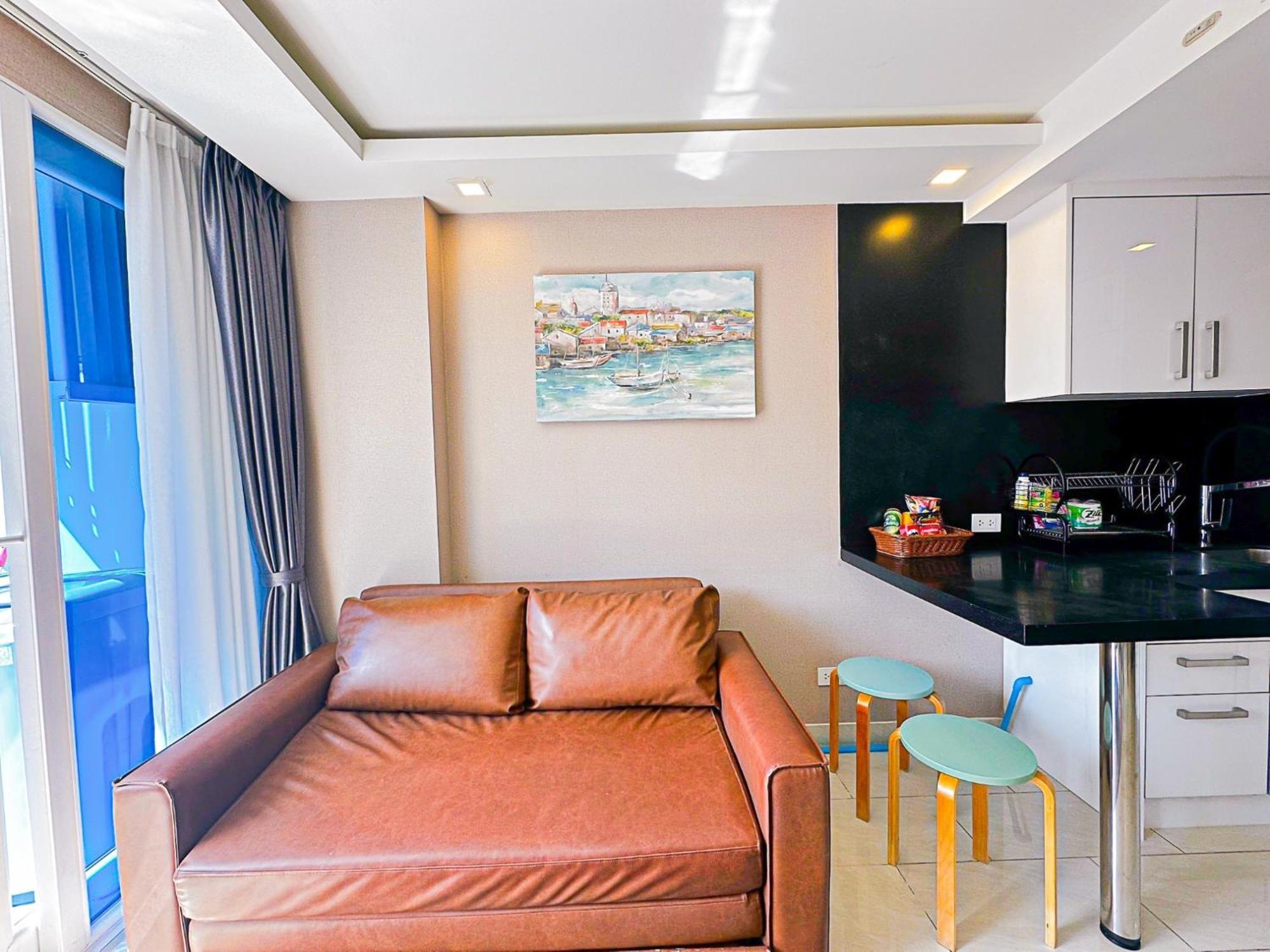 Grand Avenue Suites X Monthstayz Thailand Pattaya Luaran gambar